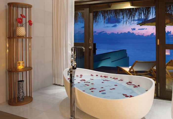 Hotels with Private Hot Tubs for a Romantic Getaway
